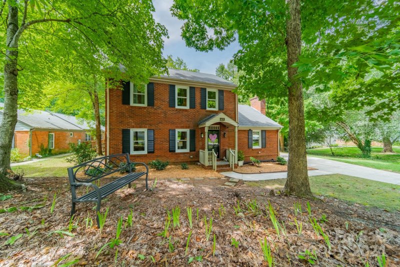 Property image 3 at 733 Neill Ridge Road, Matthews, NC 28105