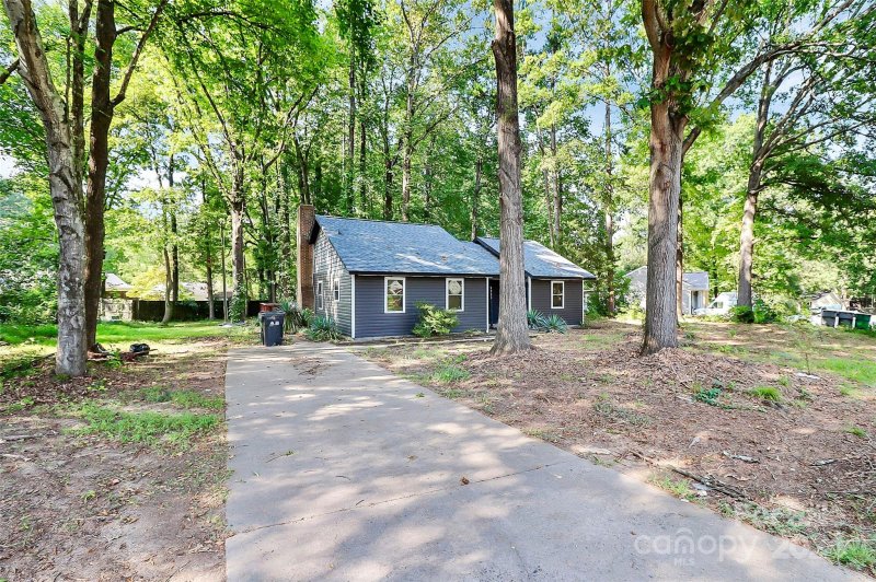 Property image 3 at 5223 Great Wagon Road, Charlotte, NC 28215