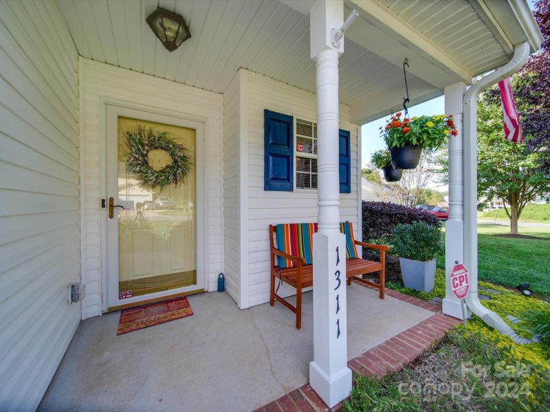 Property image 3 at 1311 River Run Road, Lowell, NC 28098