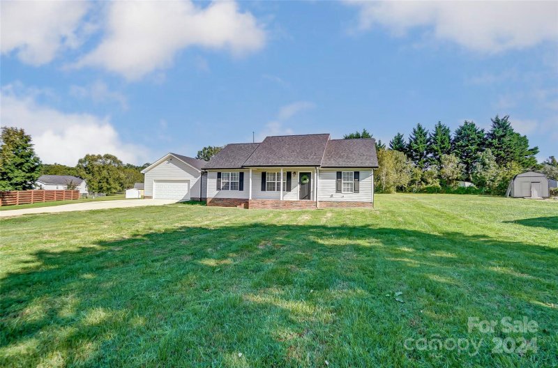 Property image 2 at 426 Cottonwood Circle, Monroe, NC 28110