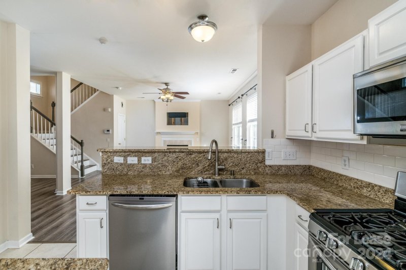 Property image 5 at 13535 Quiet Stream Court, Charlotte, NC 28273