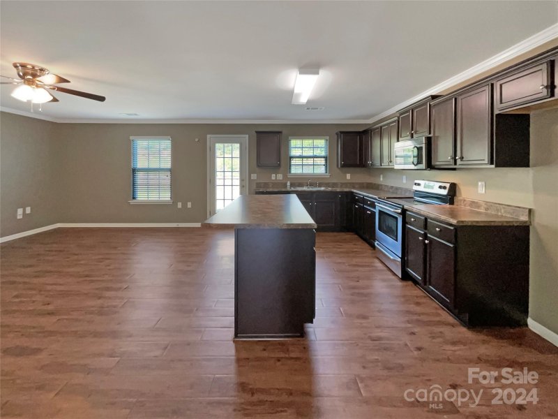 Property image 5 at 1942 Eastway Drive, Dallas, NC 28034