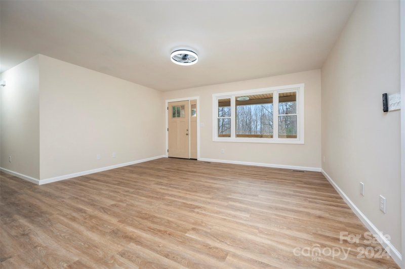 Property image 4 at 105 Hunter S Field, Mills River, NC 28759