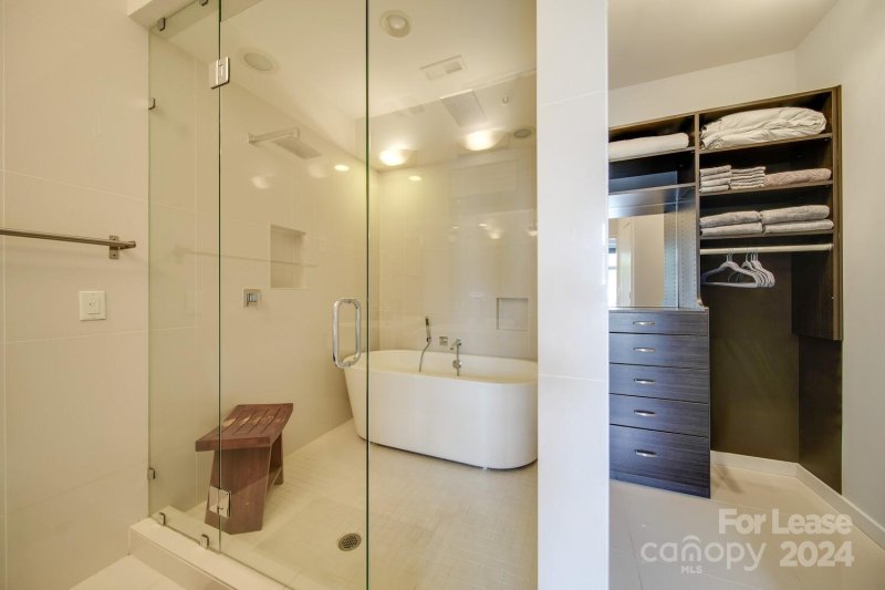 Property image 3 at 322 Viburnum Way Court, Charlotte, NC 28208