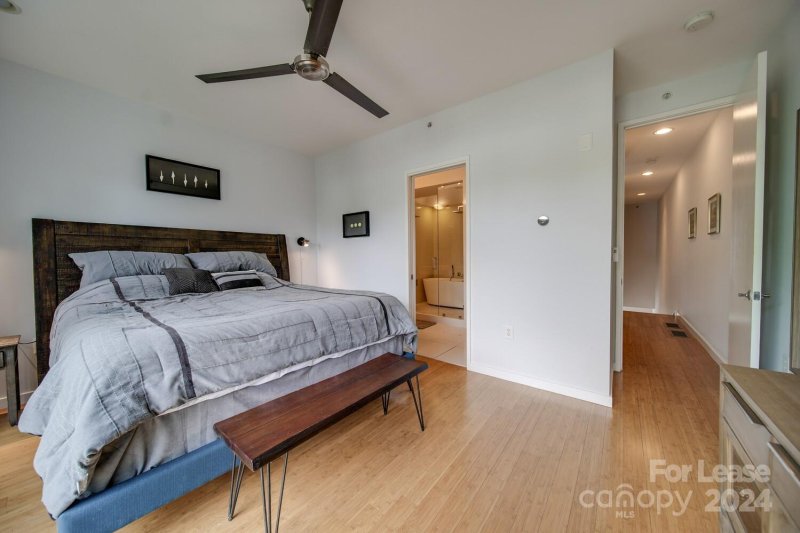 Property image 5 at 322 Viburnum Way Court, Charlotte, NC 28208