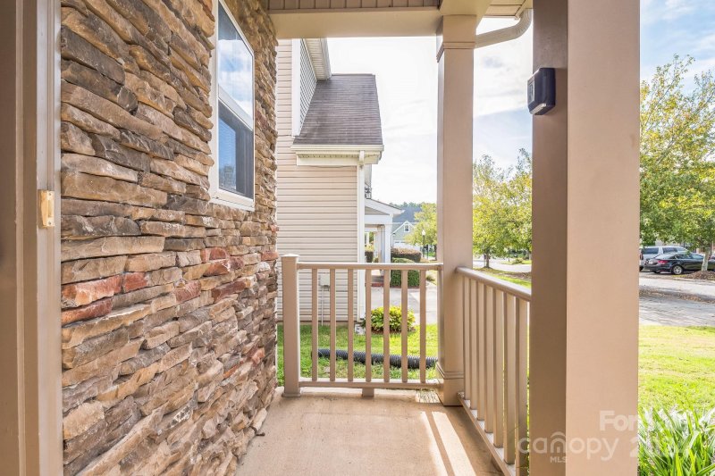 Property image 4 at 726 Centennial Street, Gastonia, NC 28056