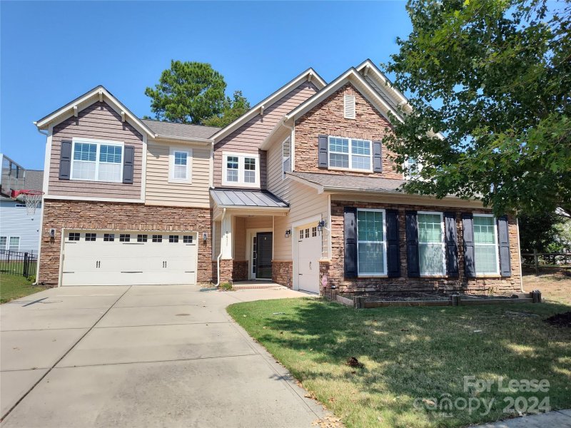 Property image 2 at 8611 Burnside Lane, Charlotte, NC 28277