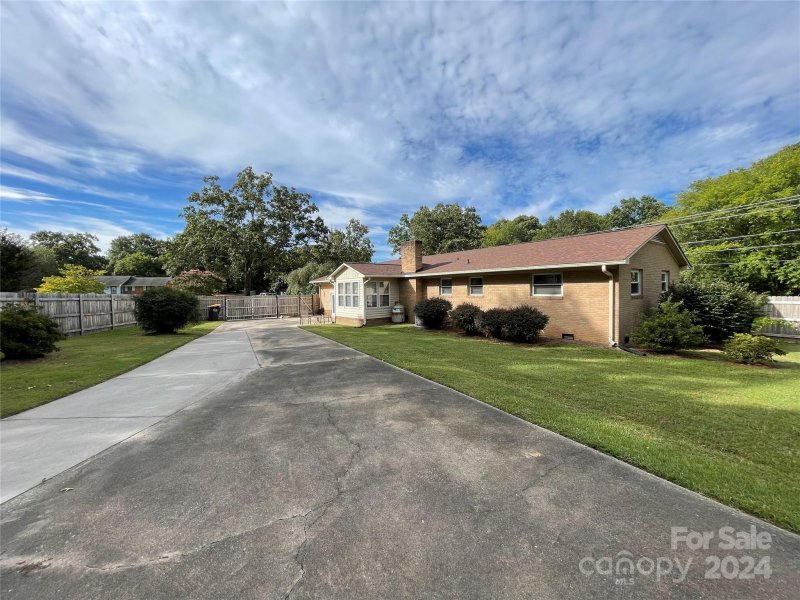 Property image 5 at 105 Oakmont Road, Stanley, NC 28164