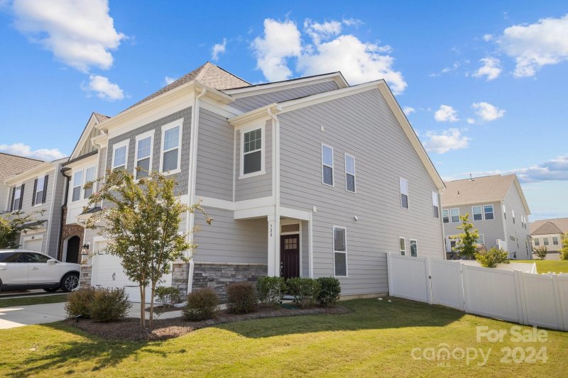 Property image 4 at 320 Embers Lane, Clover, SC 29710
