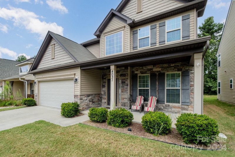 Property image 3 at 4031 Northerly Island Court, Gastonia, NC 28056