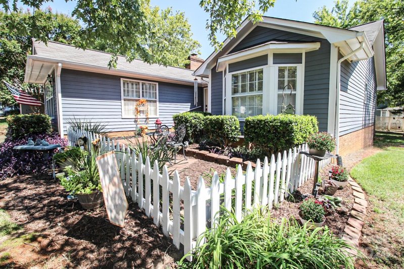 Property image 4 at 2904 Misty Plum Court, Fort Mill, SC 29715