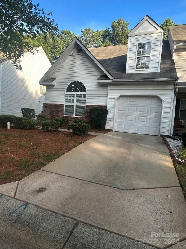 11320 Yellow Spaniel Court