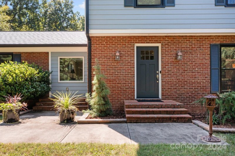 Property image 4 at 1060 Churchill Road, Davidson, NC 28036