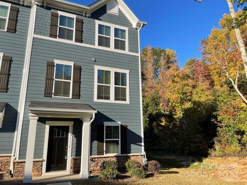 Property image 2 at 1156 Ashbury Street, Charlotte, NC 28216