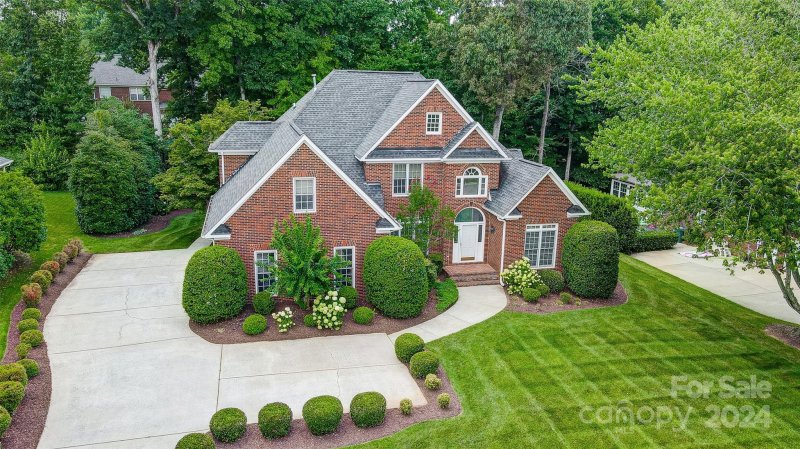 Property image 2 at 4411 Shannamara Drive, Matthews, NC 28104