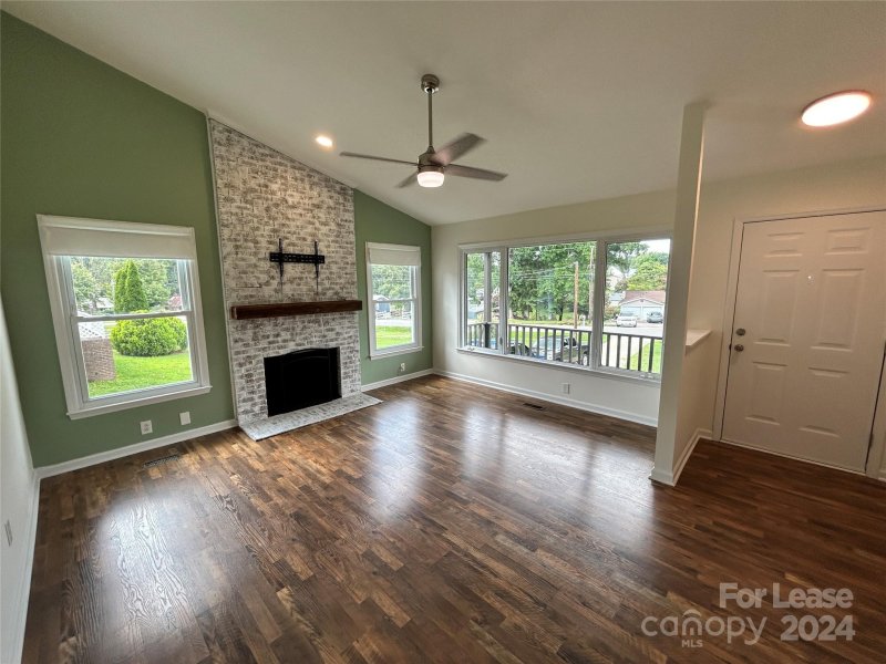 Property image 3 at 125 Marina Lane, Mooresville, NC 28117