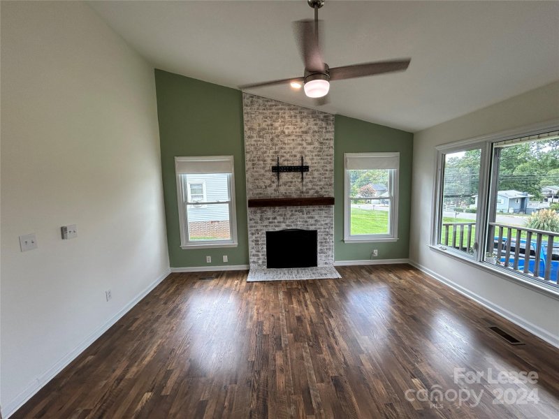 Property image 4 at 125 Marina Lane, Mooresville, NC 28117