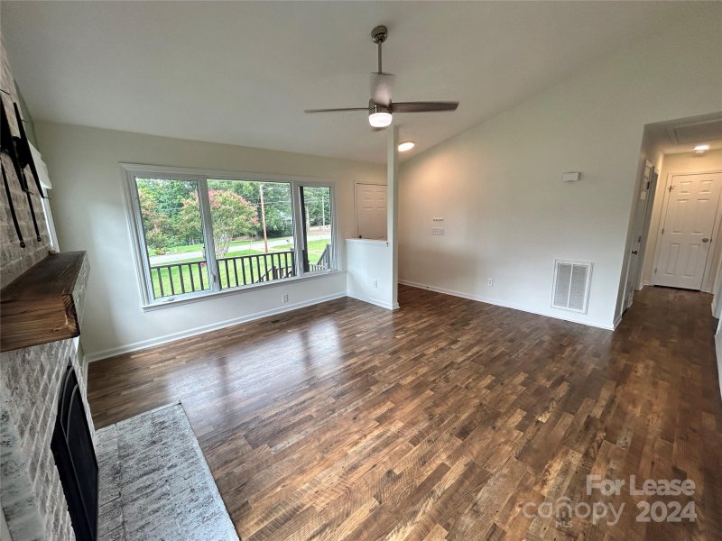 Property image 5 at 125 Marina Lane, Mooresville, NC 28117