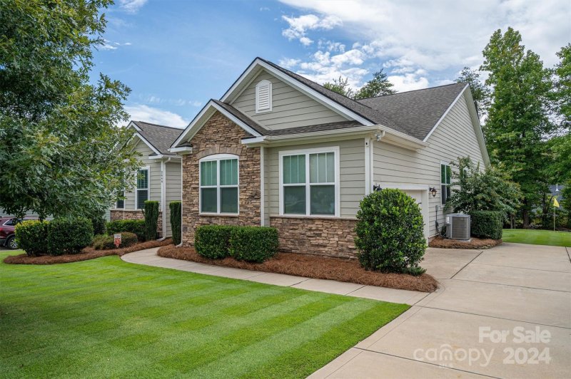 Property image 3 at 2644 Shanklin Lane, Denver, NC 28037