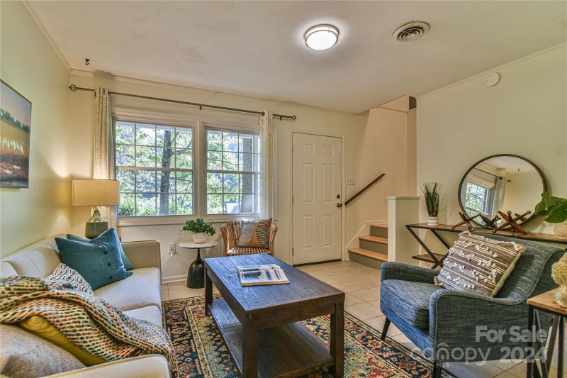 Property image 4 at 29 Lancelot Lane, Asheville, NC 28806