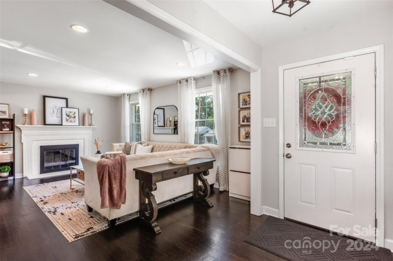 Property image 4 at 3015 Finley Place, Charlotte, NC 28210