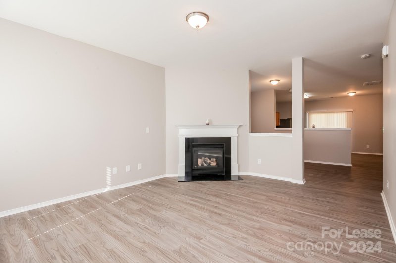 Property image 2 at 4644 Meadowfield Road, Charlotte, NC 28215