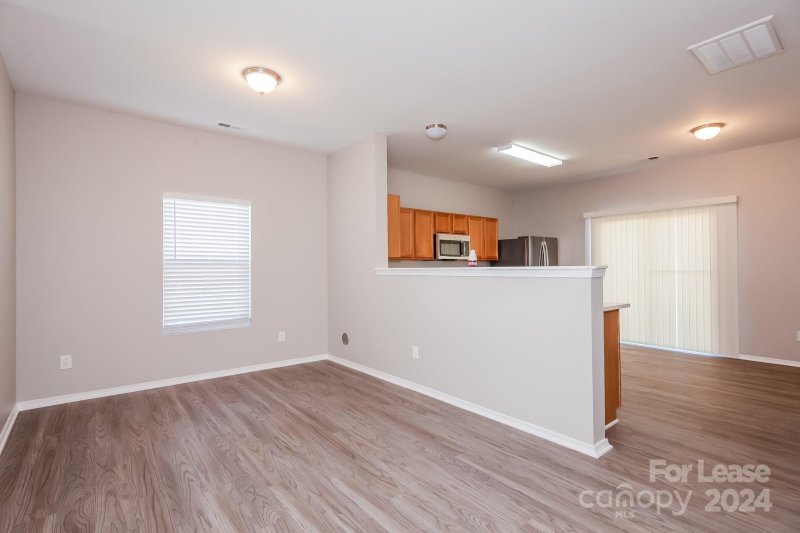 Property image 3 at 4644 Meadowfield Road, Charlotte, NC 28215