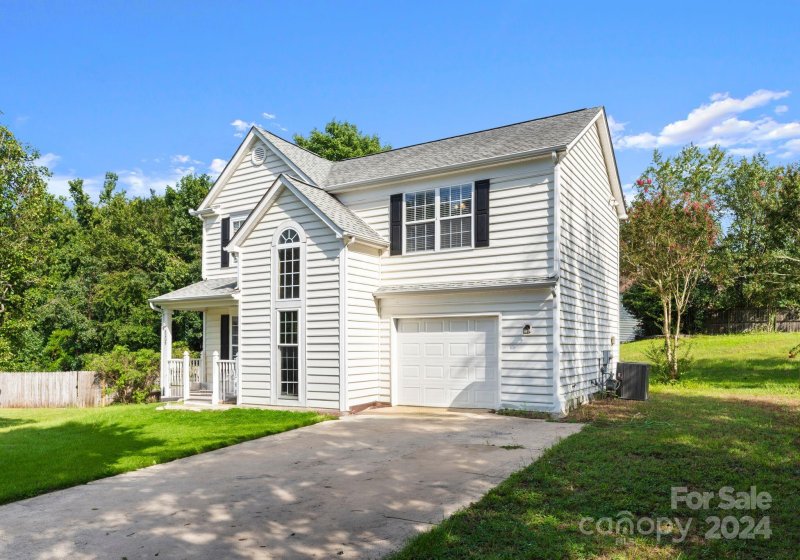 Property image 2 at 8209 Springhead Lane, Charlotte, NC 28215