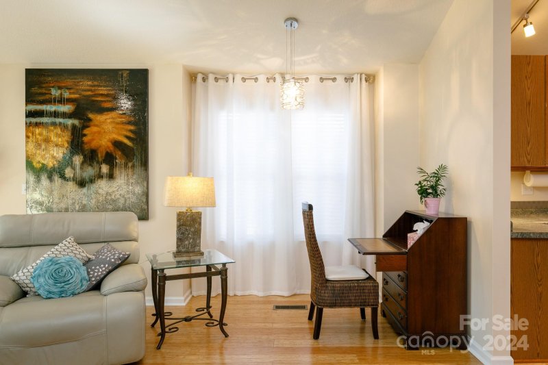 Property image 3 at 17 Gray Wolf Lane, Hendersonville, NC 28792