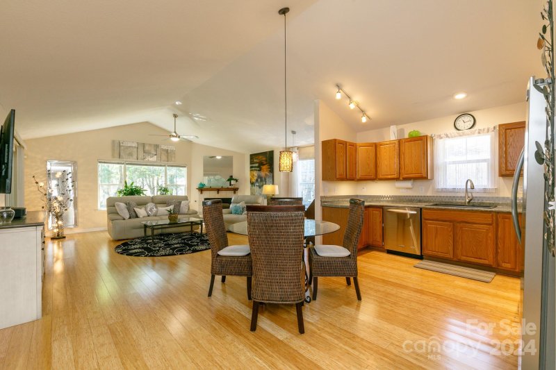 Property image 4 at 17 Gray Wolf Lane, Hendersonville, NC 28792