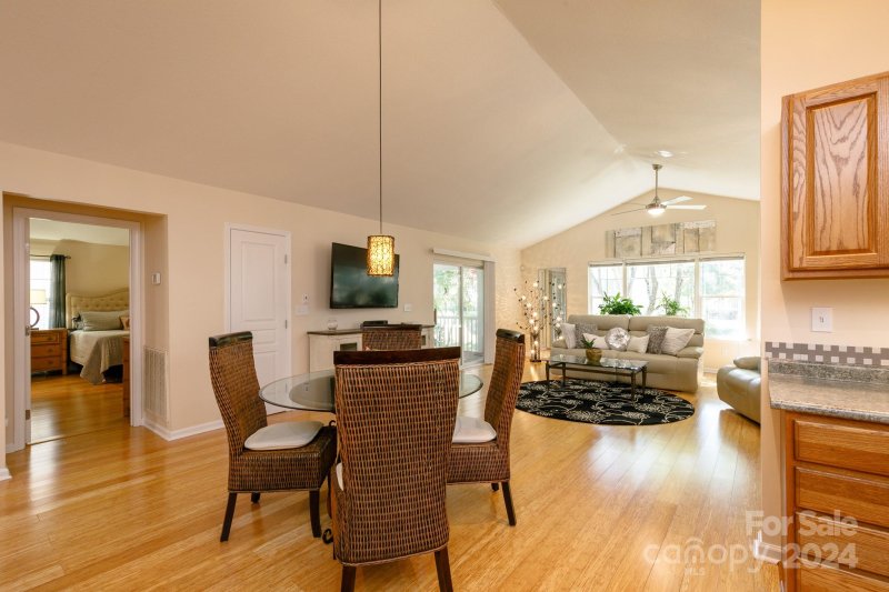 Property image 5 at 17 Gray Wolf Lane, Hendersonville, NC 28792