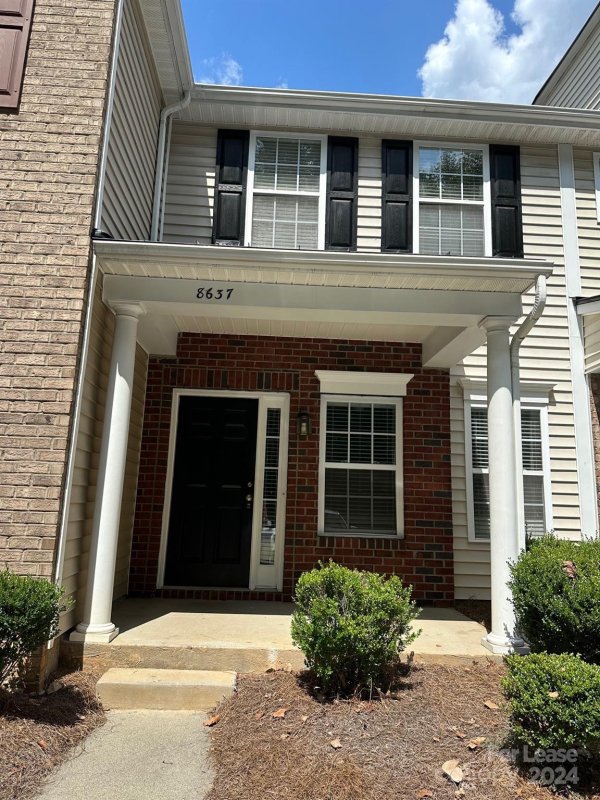 8637 Wandering Creek Way