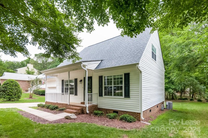 Property image 4 at 10109 Rockwood Road, Charlotte, NC 28215