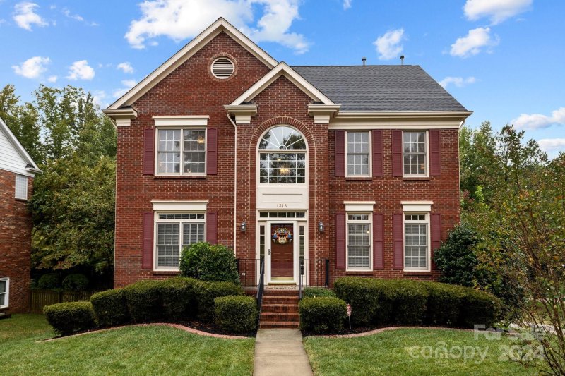 Property image 2 at 1316 Holly Ridge Drive, Matthews, NC 28105