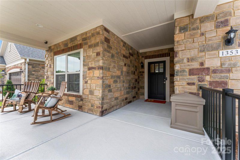 Property image 3 at 1353 Millview Lane, Matthews, NC 28104
