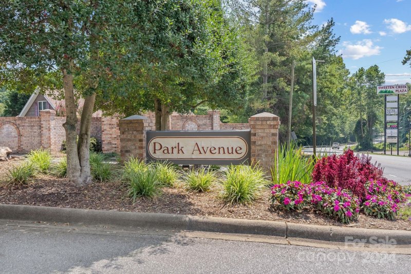 Property image 2 at 30 Park Avenue, Asheville, NC 28803