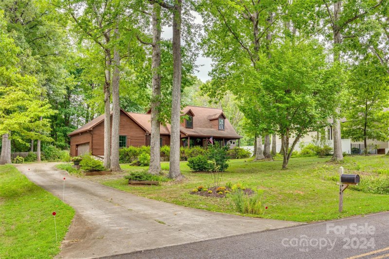 Property image 2 at 136 Webbed Foot Road, Mooresville, NC 28117