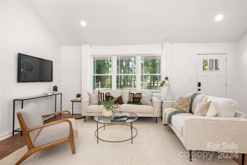 Property image 4 at 2534 Revolution Park Drive, Charlotte, NC 28208