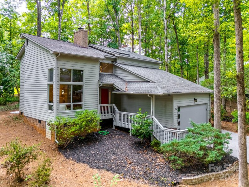 15 Tanglewood Road