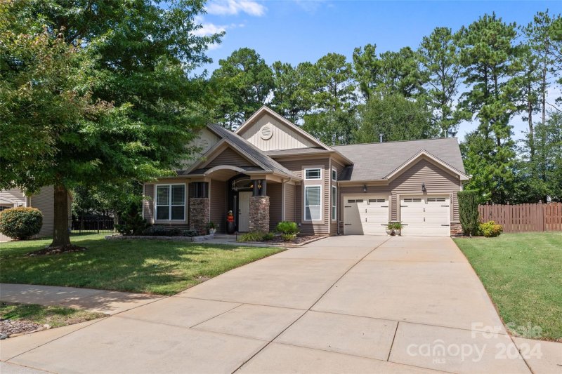 Property image 3 at 2028 Middleton Farm Drive, Belmont, NC 28012