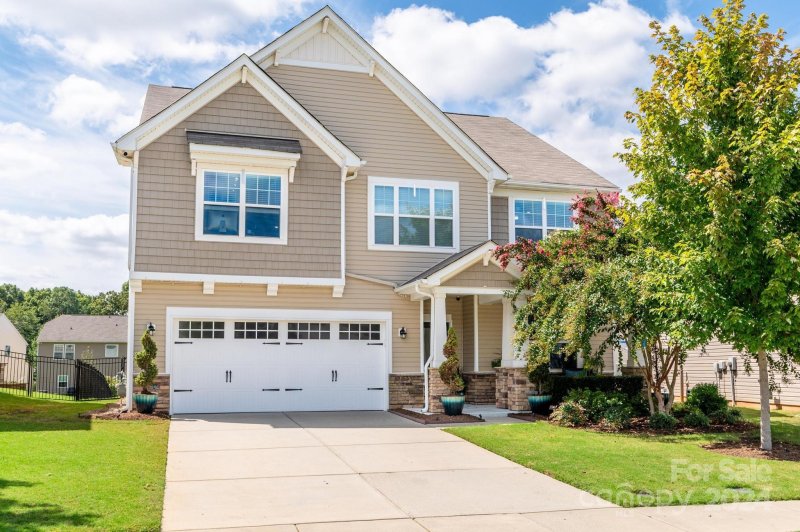 Property image 2 at 111 Mackinac Drive, Mooresville, NC 28117