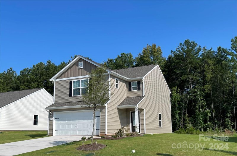 Property image 2 at 637 Lamorak Place, Richburg, SC 29729