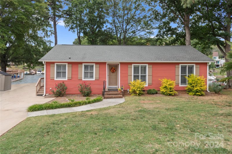 Property image 2 at 21216 Rio Oro Drive, Cornelius, NC 28031