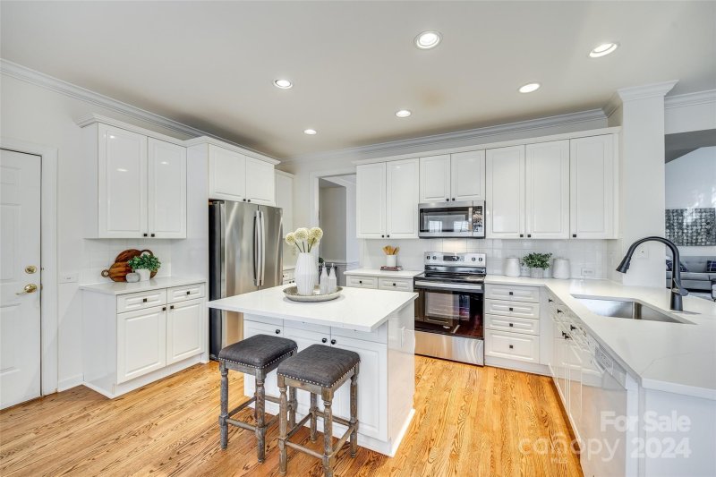 Property image 2 at 504 Deercross Lane, Waxhaw, NC 28173