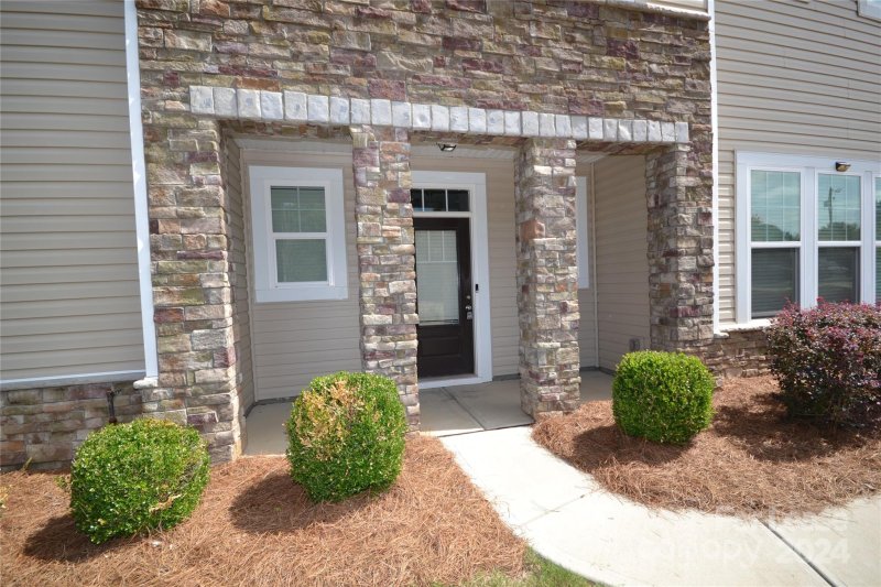 Property image 3 at 1118 Glen Marley Drive, Charlotte, NC 28262