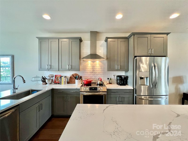 Property image 2 at 2639 Norfolk Avenue, Charlotte, NC 28203