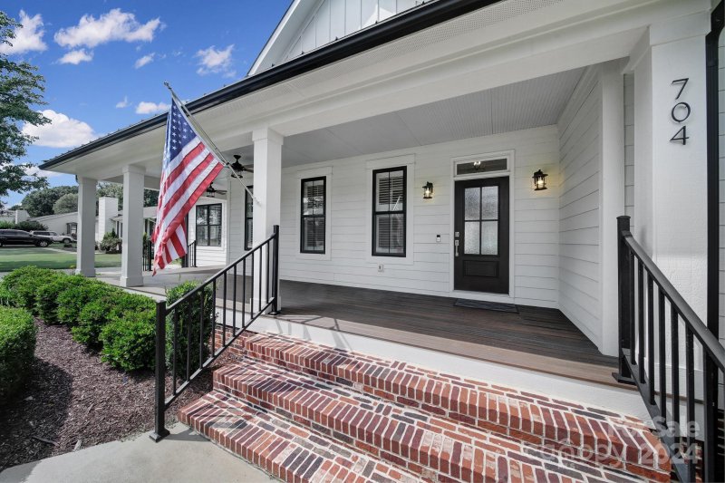 Property image 3 at 704 Langtree Road, Mooresville, NC 28117