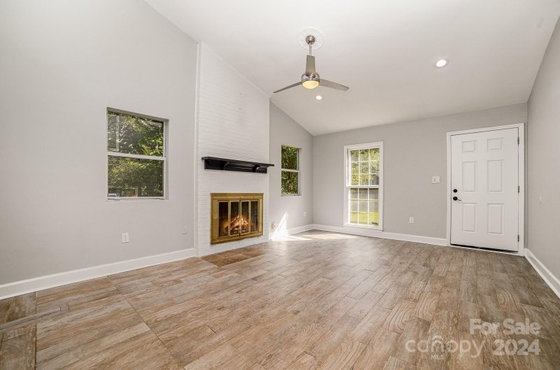 Property image 5 at 8721 Mission Hills Road, Charlotte, NC 28227