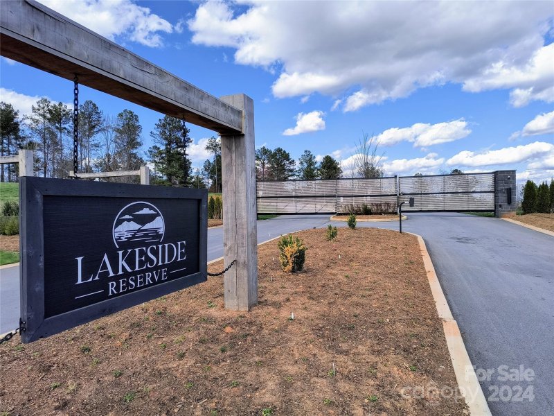 Property image 2 at 3076 Capitol Peak Summit, Connelly Springs, NC 28612