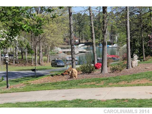 Property image 2 at 1954 Hickory Hills Drive, Denver, NC 28037